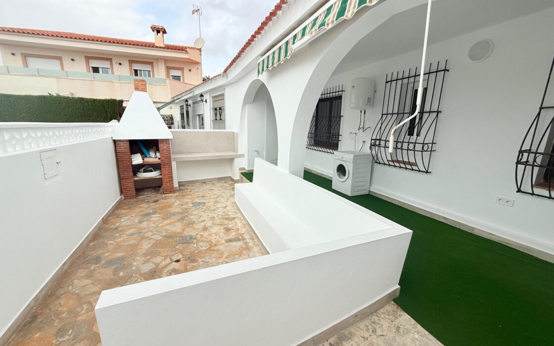 Независимое шале в Лос-Фрутале, 90 кв.м, терраса 40 м² у моря