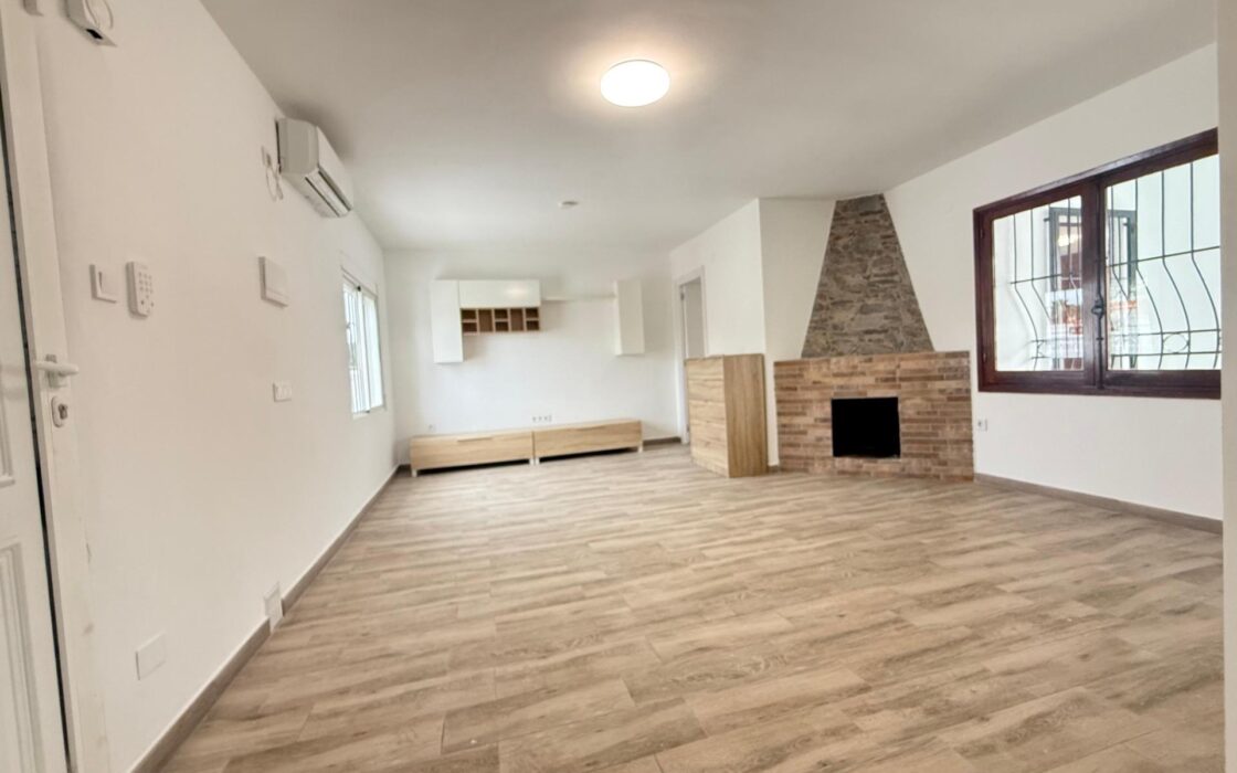 Независимое шале в Лос-Фрутале, 90 кв.м, терраса 40 м² у моря