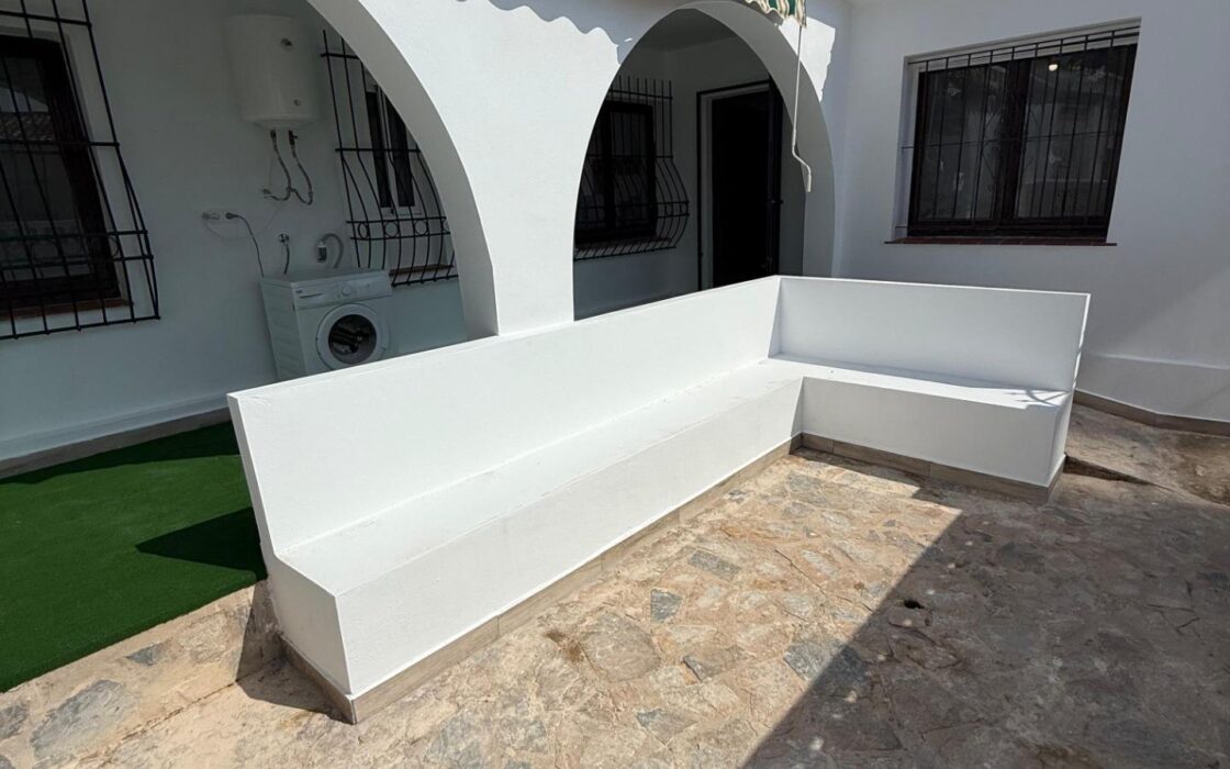 Независимое шале в Лос-Фрутале, 90 кв.м, терраса 40 м² у моря