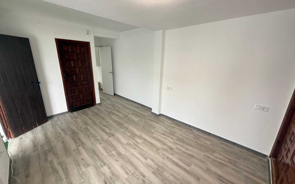 Независимое шале в Лос-Фрутале, 90 кв.м, терраса 40 м² у моря