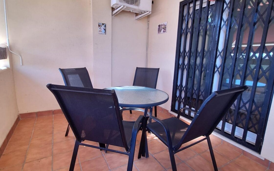 Апартаменты 3 комнаты в Ориуэла Коста с террасой у моря