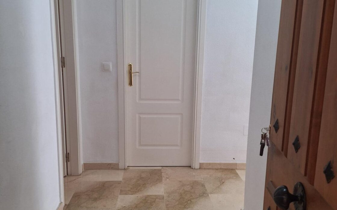 Апартаменты 3 комнаты в Ориуэла Коста с террасой у моря