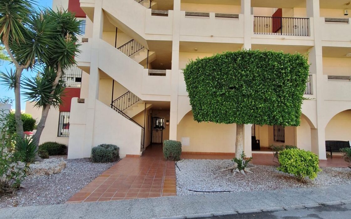 Апартаменты 3 комнаты в Ориуэла Коста с террасой у моря