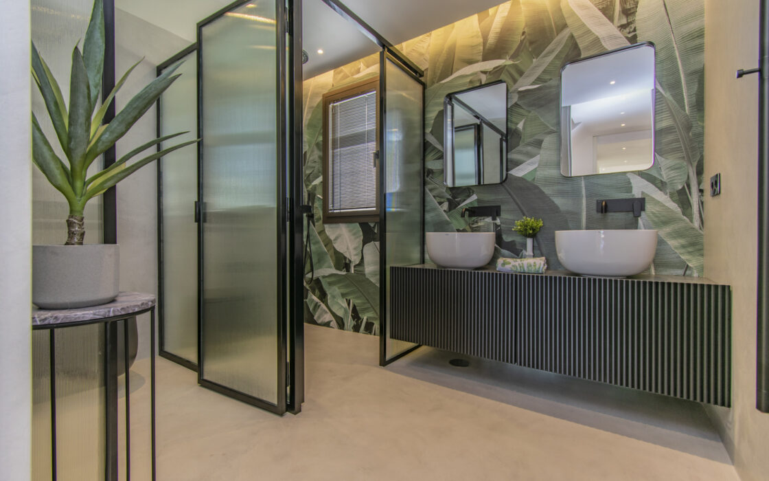 Роскошный дом у моря в Marbella с террасой и великолепным видом