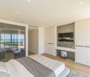 Роскошный дом у моря в Marbella с террасой и великолепным видом