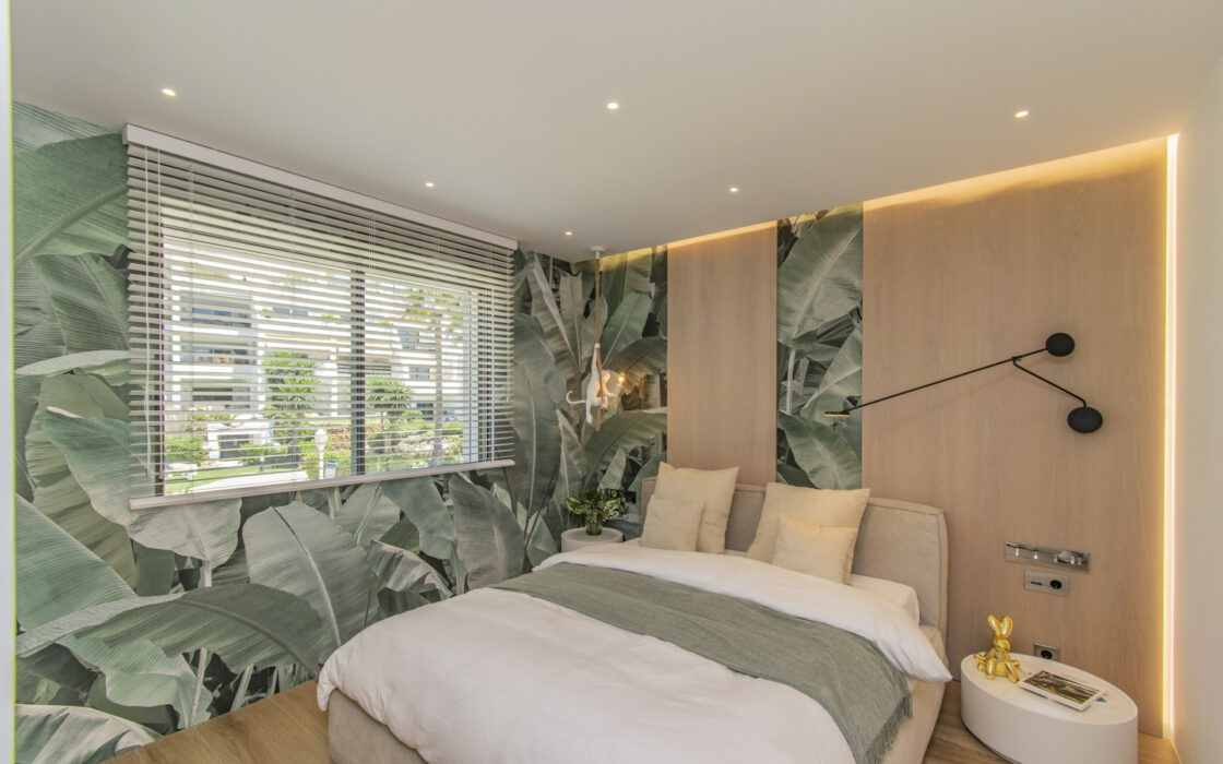 Роскошный дом у моря в Marbella с террасой и великолепным видом