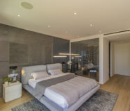 Роскошный дом у моря в Marbella с террасой и великолепным видом