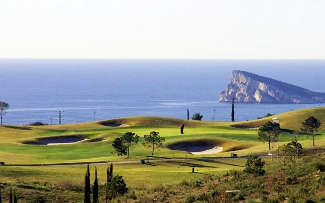 Квартира з терасою біля моря в Бенідормі 62 кв.м 2028 року