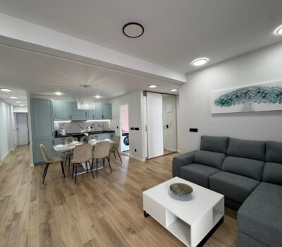 Апартаменти 100 кв.м в Торрев’єсі біля пляжу з 3 спальнями