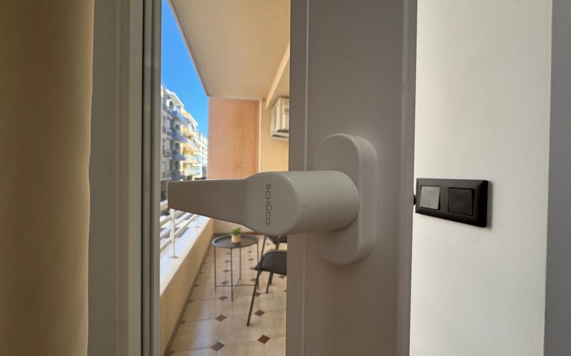 Апартаменты 100 кв.м в Торревьехе у пляжа с 3 спальнями