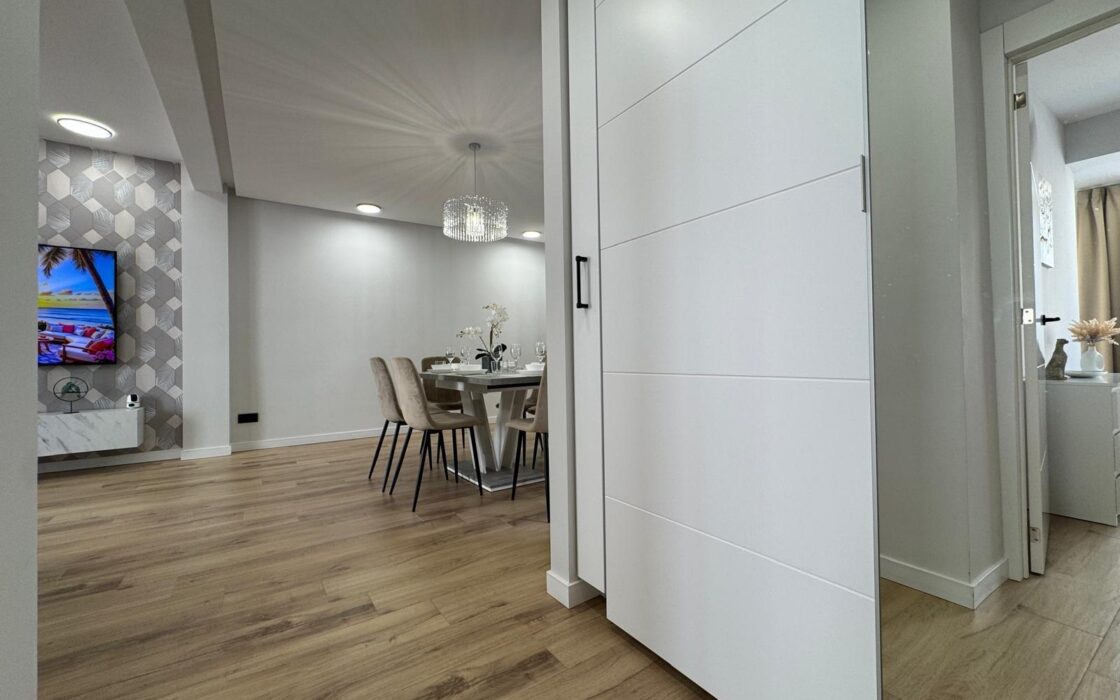 Апартаменты 100 кв.м в Торревьехе у пляжа с 3 спальнями