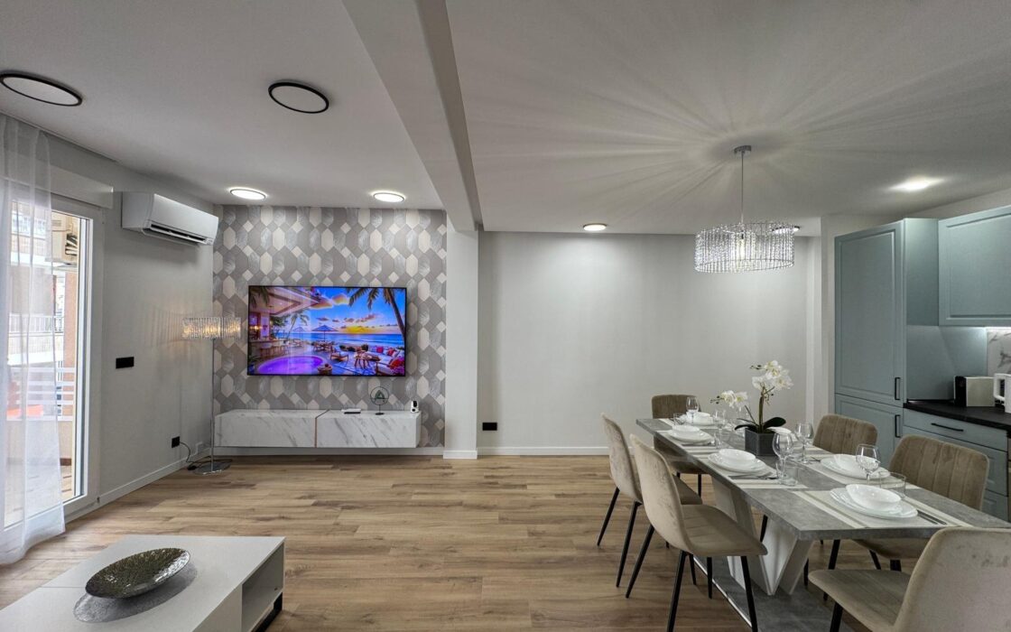 Апартаменты 100 кв.м в Торревьехе у пляжа с 3 спальнями