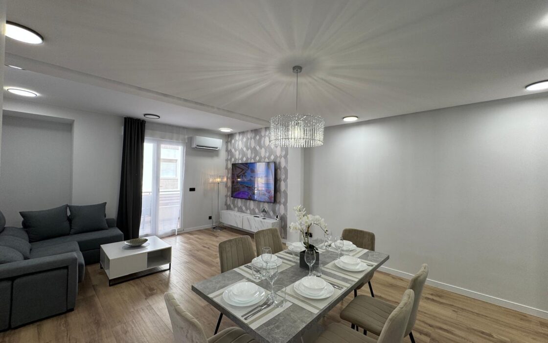 Апартаменты 100 кв.м в Торревьехе у пляжа с 3 спальнями