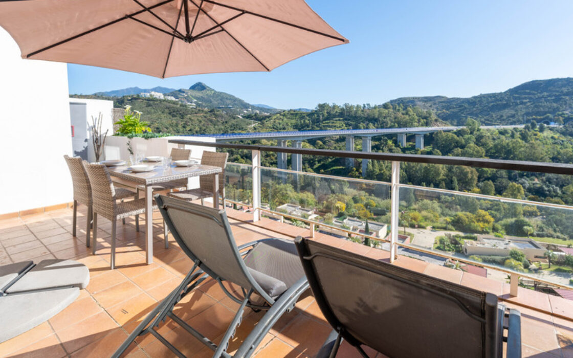 Дуплекс с террасой в Бенахависе 99 кв.м с мебелью