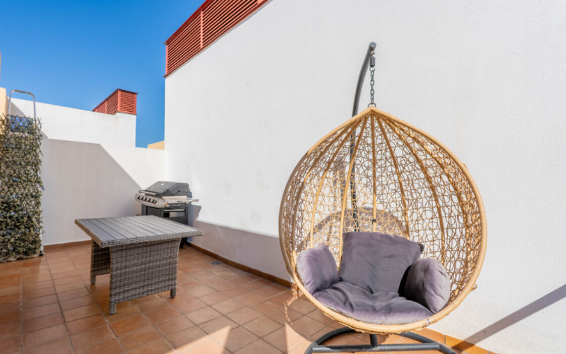 Дуплекс с террасой в Бенахависе 99 кв.м с мебелью