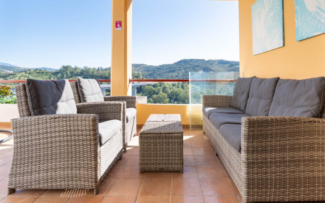 Дуплекс с террасой в Бенахависе 99 кв.м с мебелью