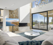 Современная вилла с панорамным видом в Бенахавис 407 кв.м