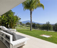 Современная вилла с панорамным видом в Бенахавис 407 кв.м