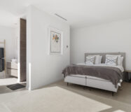 Современная вилла с панорамным видом в Бенахавис 407 кв.м