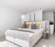 Современная вилла с панорамным видом в Бенахавис 407 кв.м