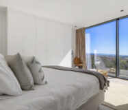 Современная вилла с панорамным видом в Бенахавис 407 кв.м