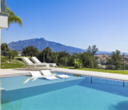 Современная вилла с панорамным видом в Бенахавис 407 кв.м