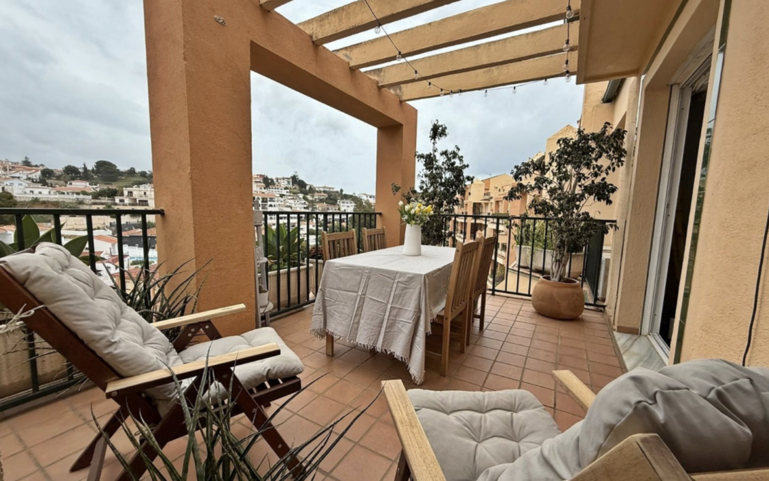 Двухкомнатный дуплекс в Фуэнхироле у моря, 132 кв.м, терраса