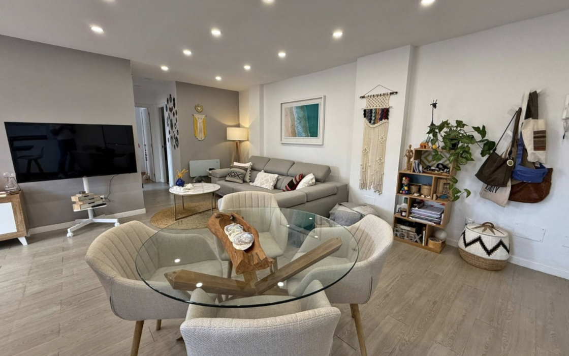 Двухкомнатный дуплекс в Фуэнхироле у моря, 132 кв.м, терраса