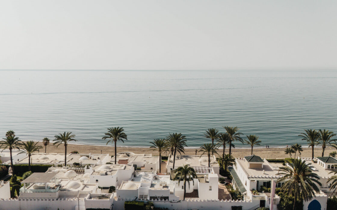 Элегантная квартира у моря в Марбелье 314 кв.м с террасой