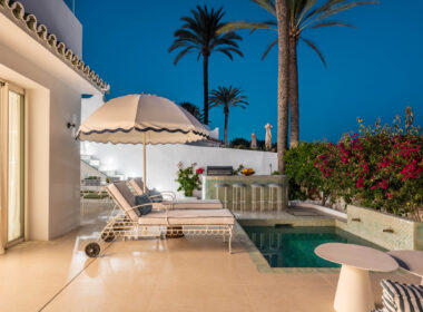 Элегантная квартира у моря в Марбелье 314 кв.м с террасой