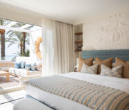 Элегантная квартира у моря в Марбелье 314 кв.м с террасой