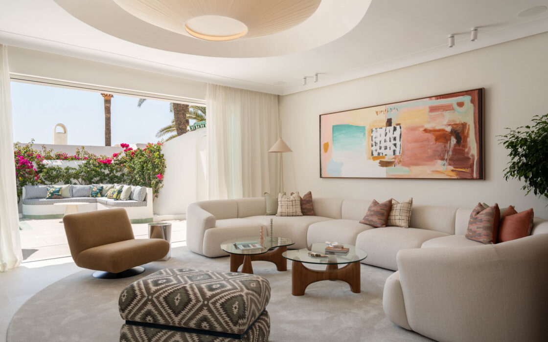 Элегантная квартира у моря в Марбелье 314 кв.м с террасой