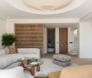 Элегантная квартира у моря в Марбелье 314 кв.м с террасой