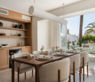 Элегантная квартира у моря в Марбелье 314 кв.м с террасой