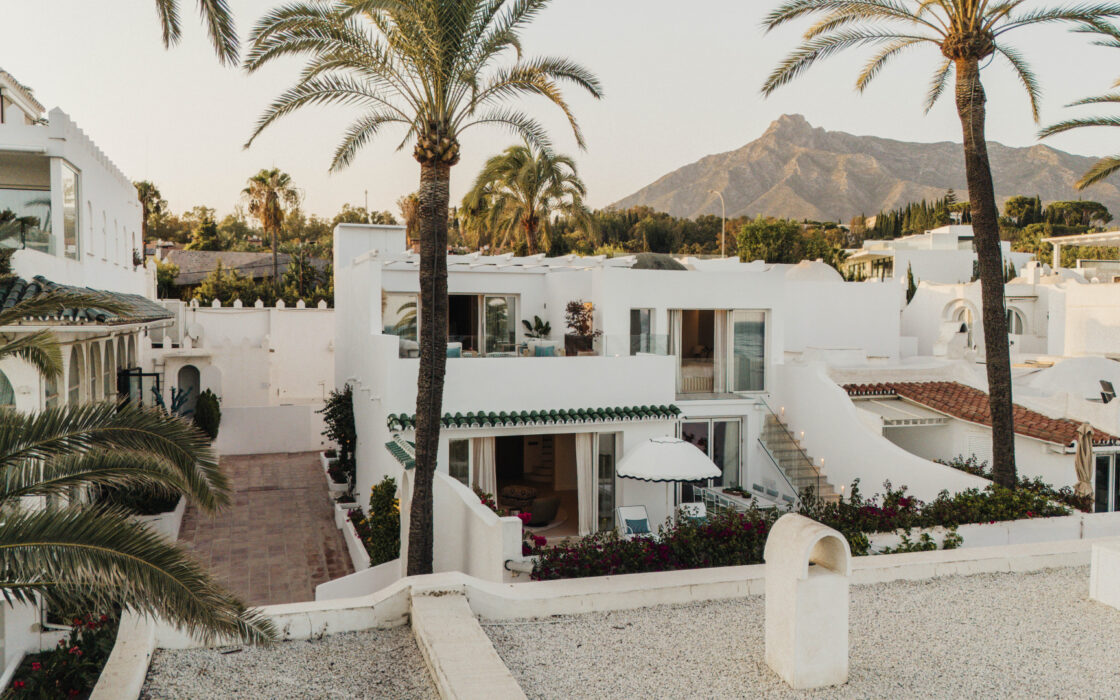 Элегантная квартира у моря в Марбелье 314 кв.м с террасой