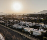 Элегантная квартира у моря в Марбелье 314 кв.м с террасой