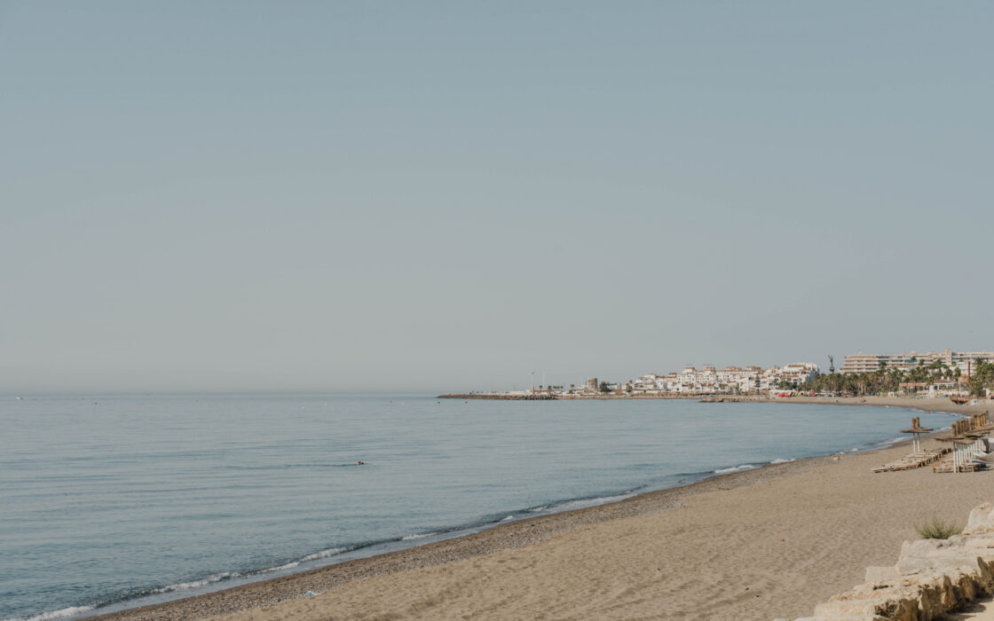 Элегантная квартира у моря в Марбелье 314 кв.м с террасой