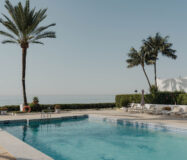 Элегантная квартира у моря в Марбелье 314 кв.м с террасой