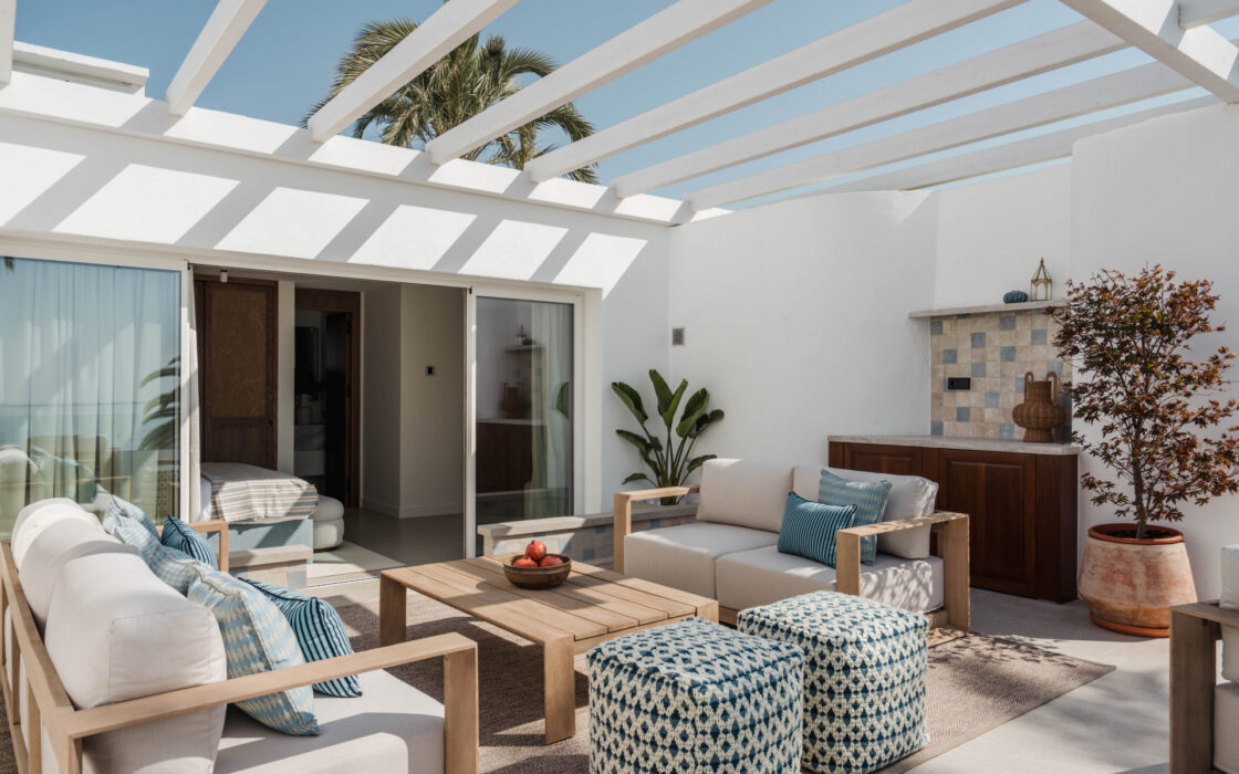 Элегантная квартира у моря в Марбелье 314 кв.м с террасой