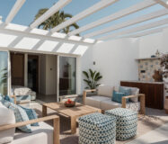 Элегантная квартира у моря в Марбелье 314 кв.м с террасой