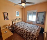 Апартаменты 100 кв.м с 4 спальнями в Торревьехе у моря