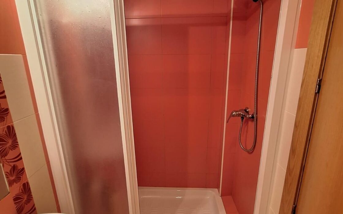 Апартаменты 100 кв.м с 4 спальнями в Торревьехе у моря