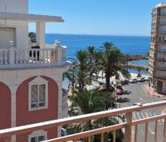 Апартаменты 100 кв.м с 4 спальнями в Торревьехе у моря