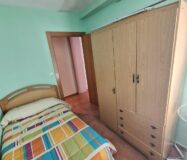 Апартаменты 100 кв.м с 4 спальнями в Торревьехе у моря