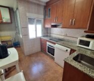 Апартаменты 100 кв.м с 4 спальнями в Торревьехе у моря