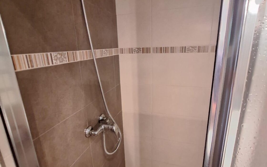 Апартаменты 100 кв.м с 4 спальнями в Торревьехе у моря