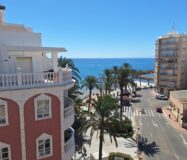 Апартаменты 100 кв.м с 4 спальнями в Торревьехе у моря