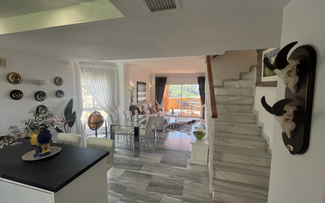 Пентхаус в Михас Коста с 3 спальнями и видом на море