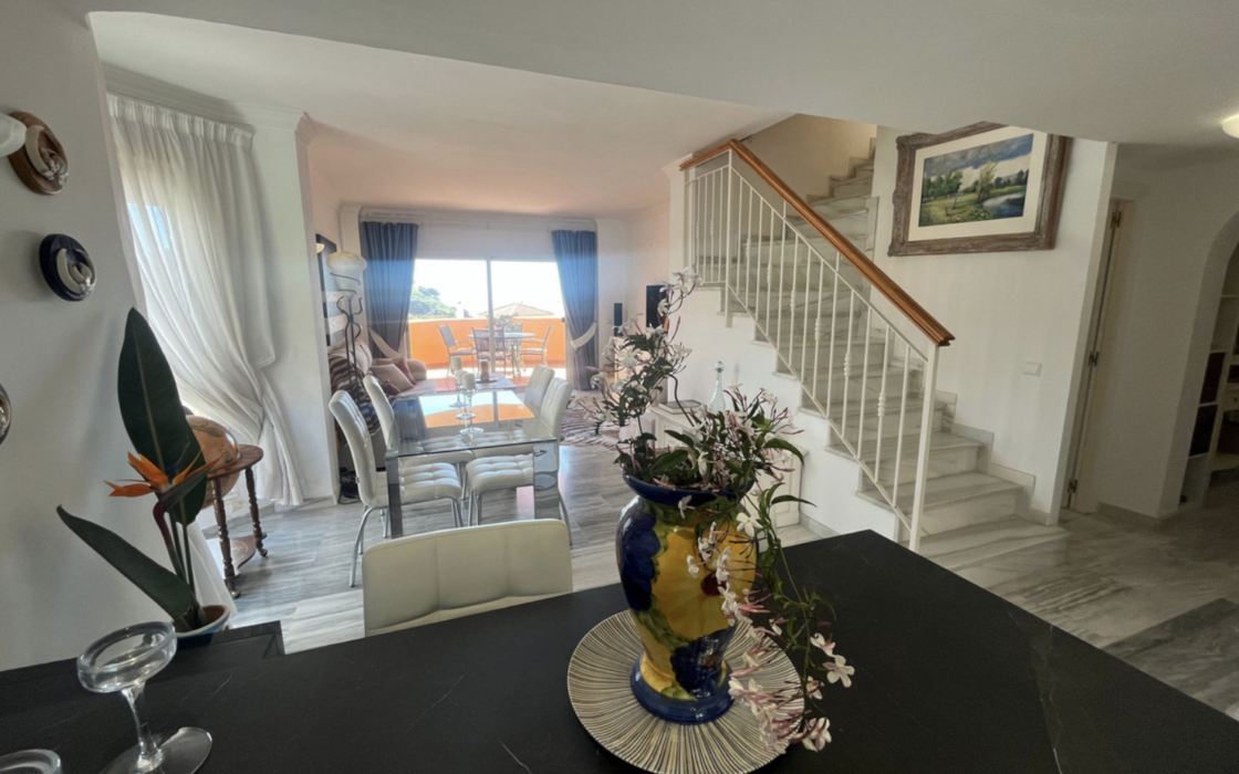 Пентхаус в Михас Коста с 3 спальнями и видом на море