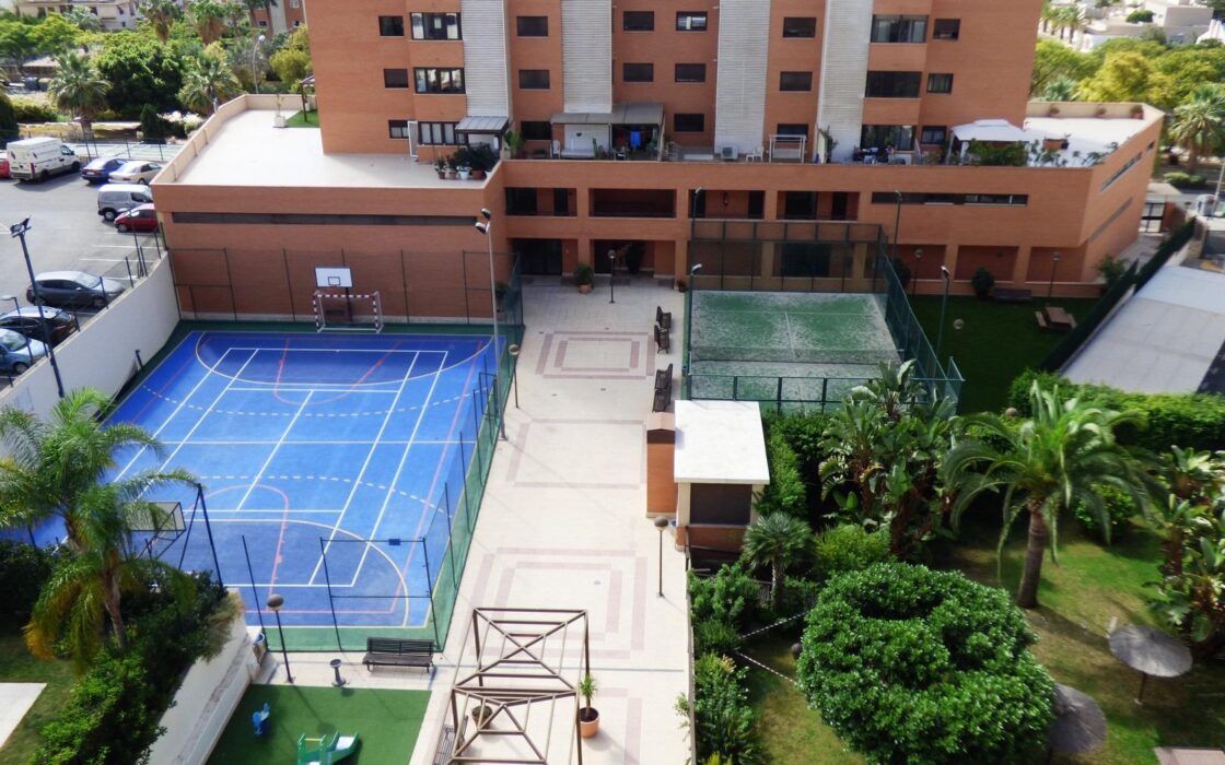 Апартаменти в San Juan Playa з видом на море 114 кв.м